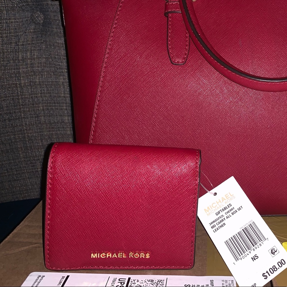 🌺SOLD🌼Michael kors wallet